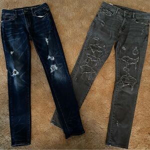 2 Pairs of Men’s American Eagle Distressed Jeans Size 30/34